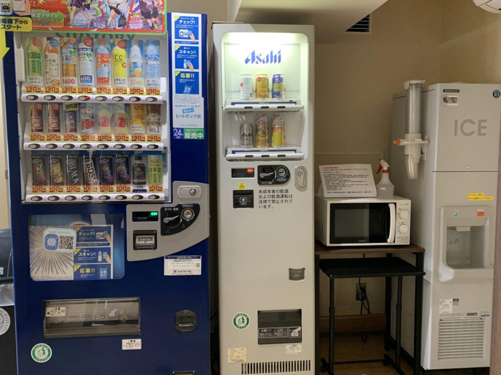 アンピールホテル大阪・4階自販機コーナー